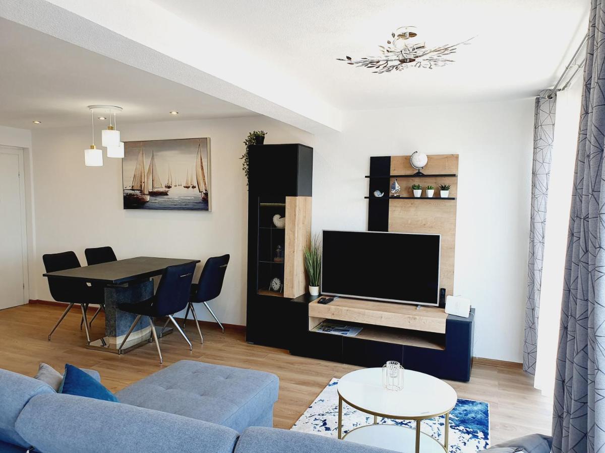 White House Apartman Dugi Rat