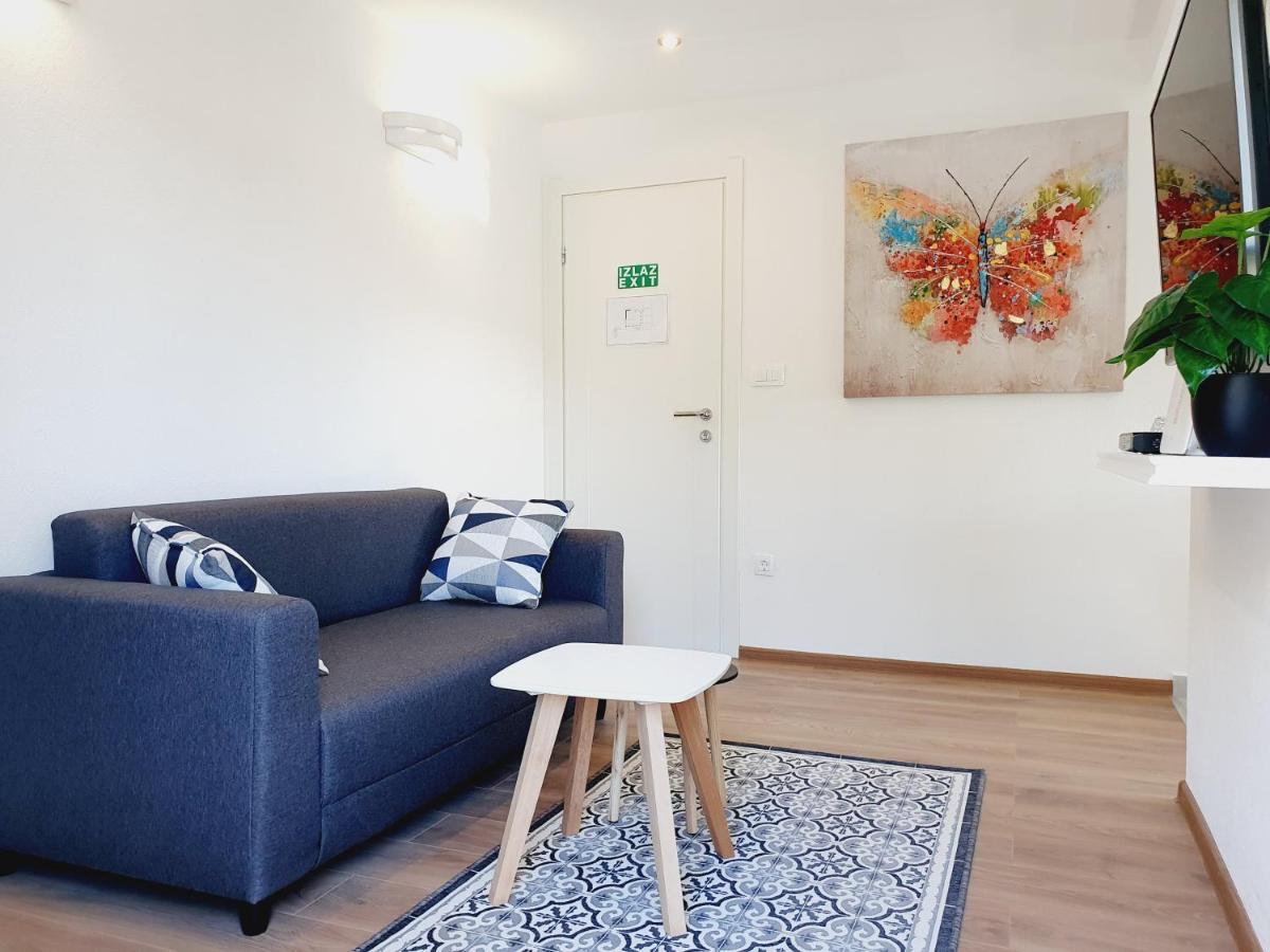 Apartman White House *