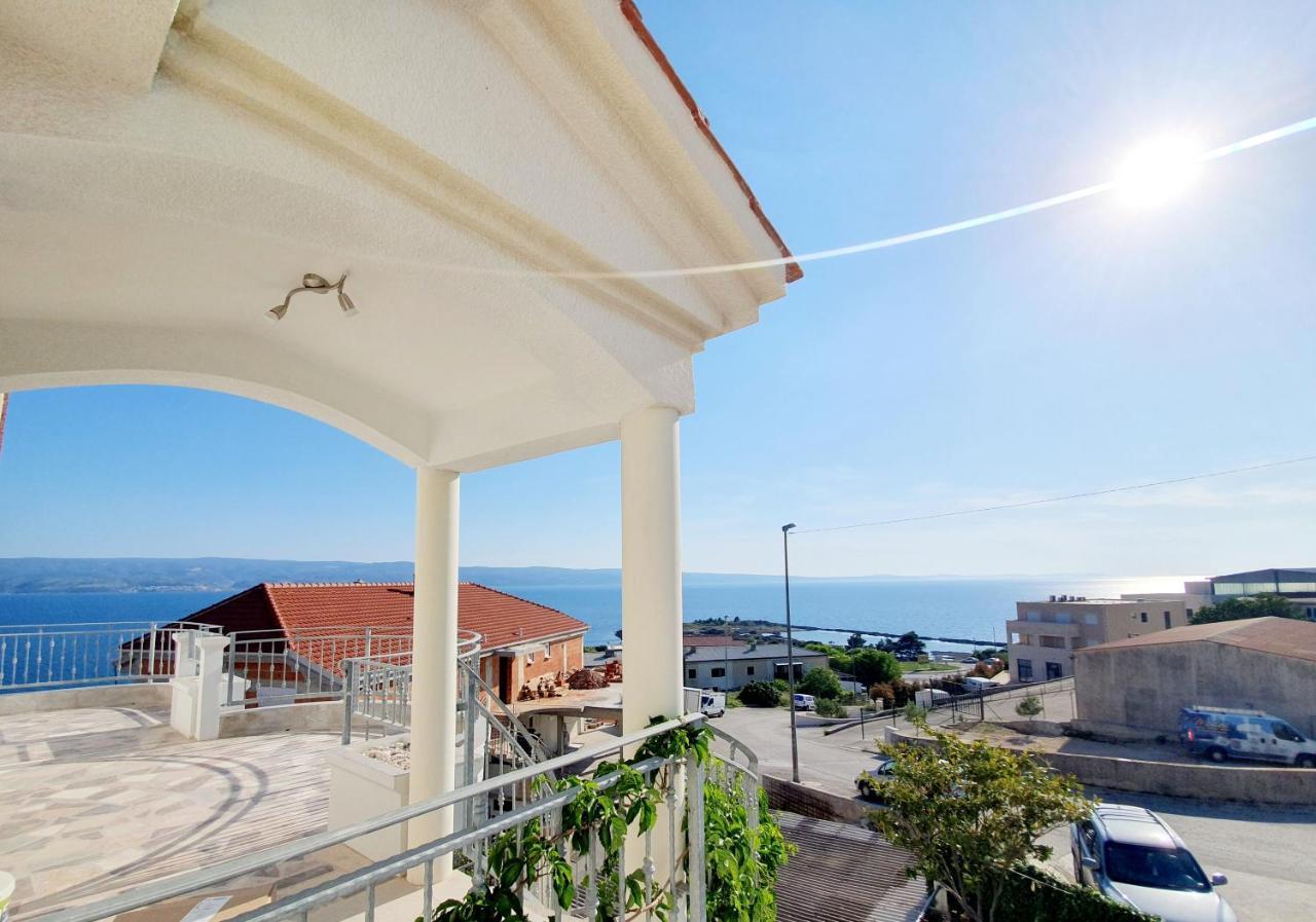 White House Apartman Dugi Rat
