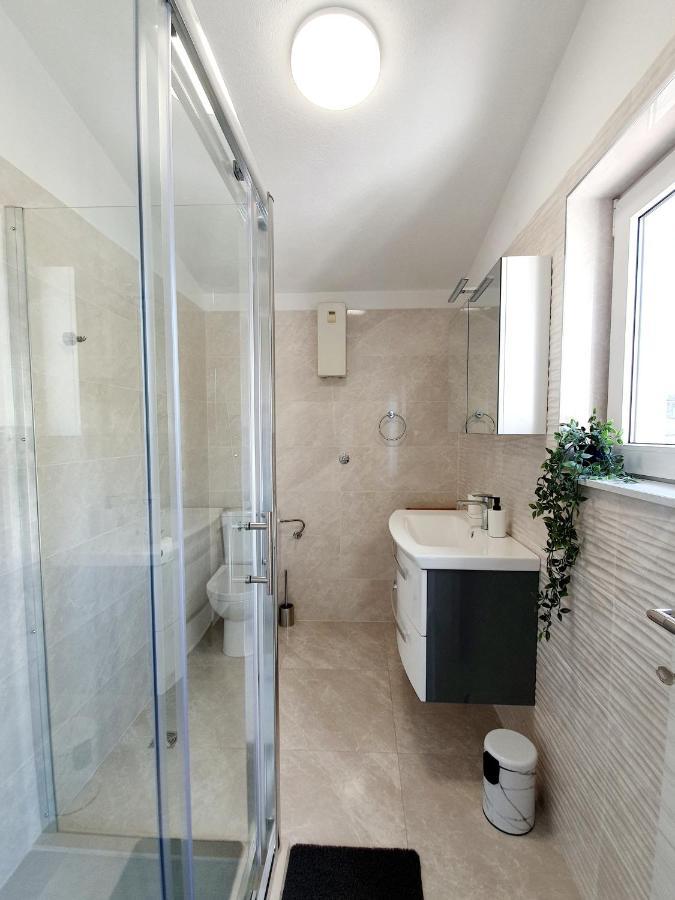 White House Apartment
