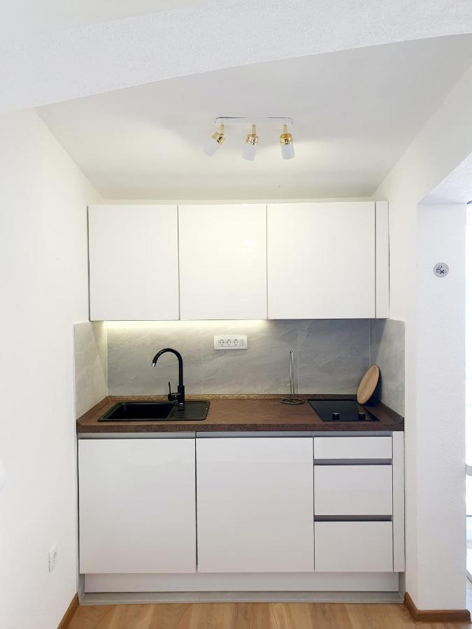 White House Apartment Dugi Rat