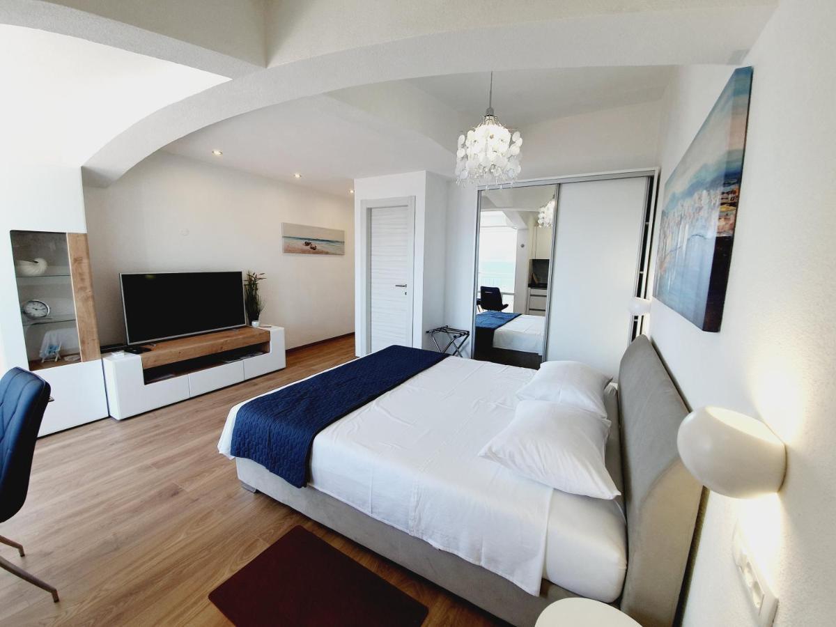 White House Apartment Dugi Rat